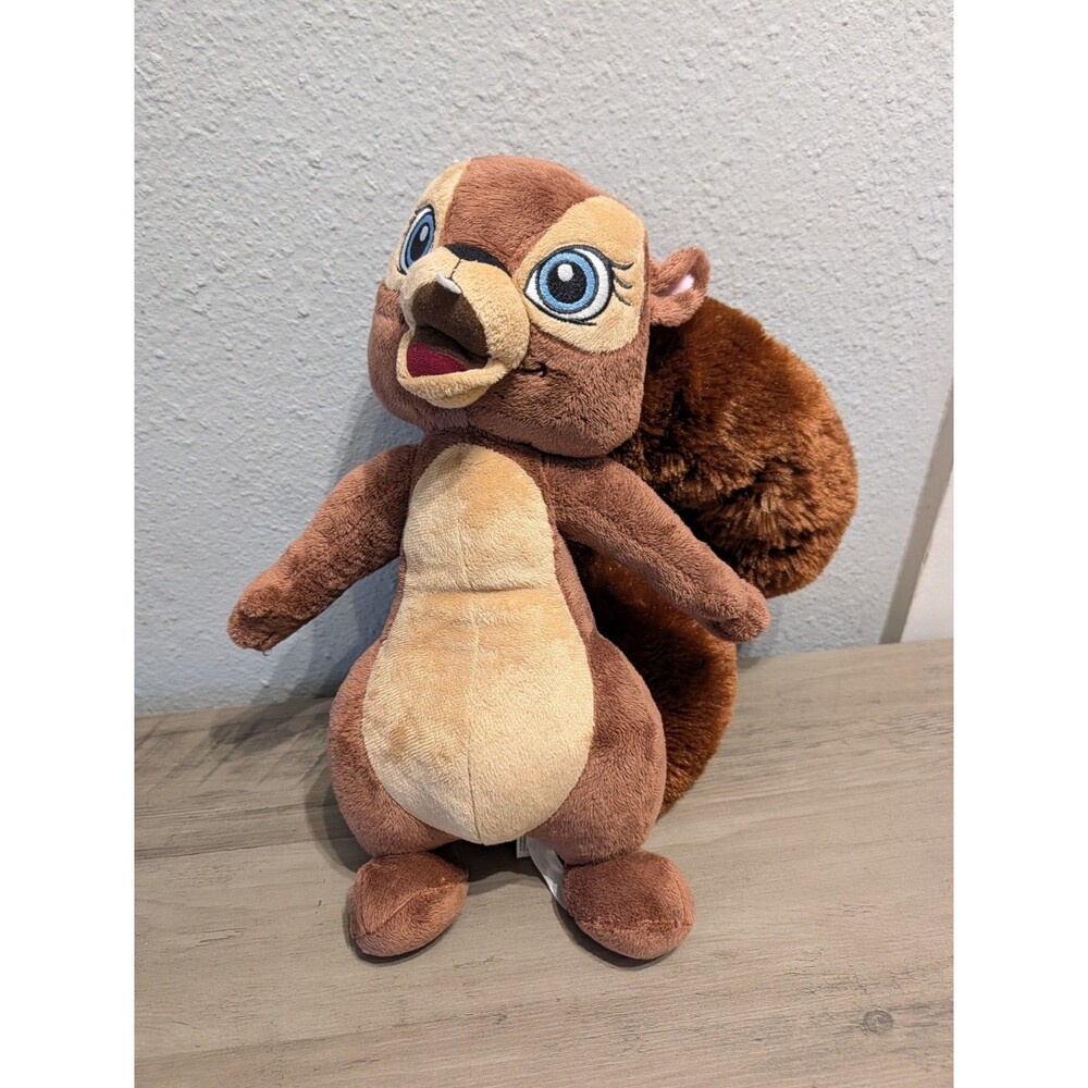 Great Wolf Lodge Sammy the Squirrel Fiesta Plush 15 in Brown Zipper Pocket